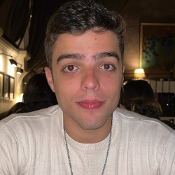 Carlos Figueira